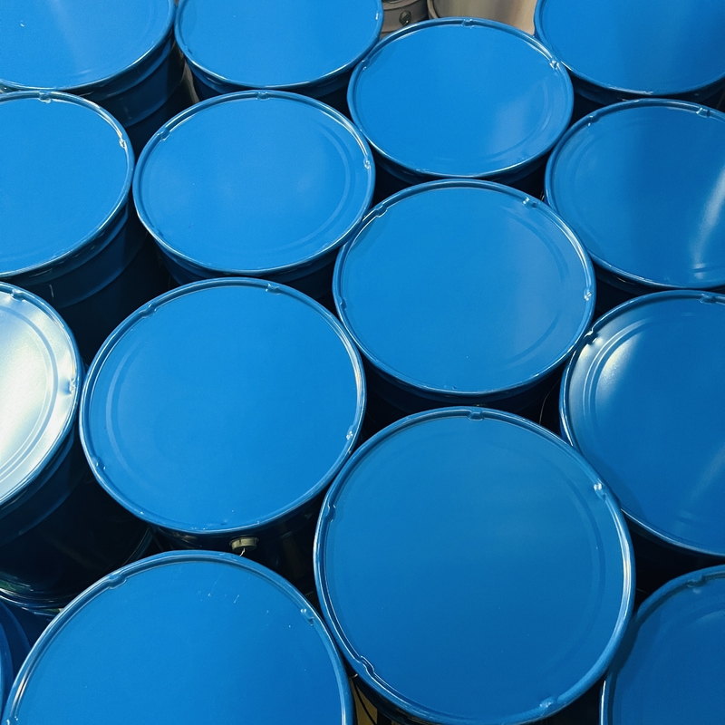 2 partes de resina epoxi flexível e transparente com farinha de sílica e agente de cura