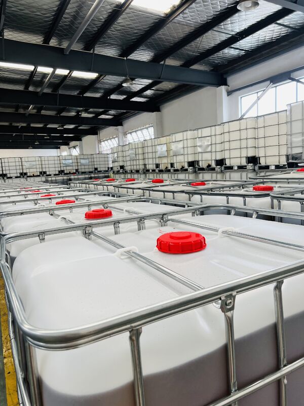 Epoxi à temperatura ambiente com 30-45 minutos de tempo de trabalho para boa resistência à água e isolamento elétrico
